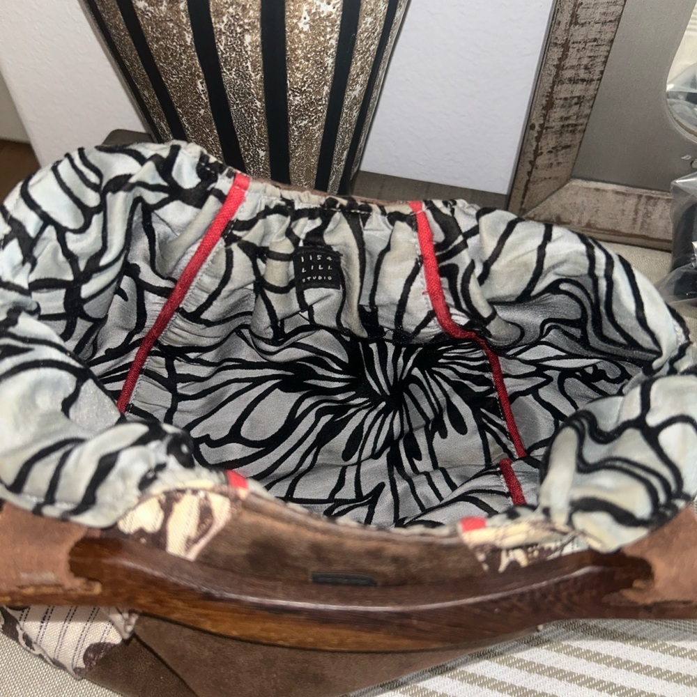 Brown/ beige and black/ gray floral small reversible woman’s bag - Picture 5 of 9